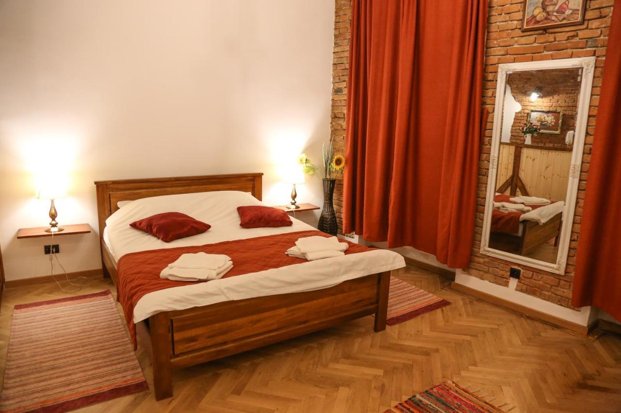 Apartamentul 16 Brasov Bagian luar foto